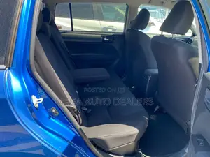 Toyota Corolla Fielder 2018 Blue