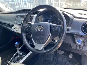 Toyota Corolla Fielder 2018 Blue