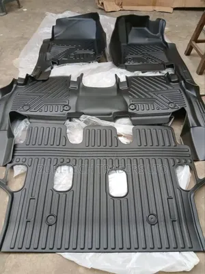 Landcruiser  Floor Mats V8200 Series  5d