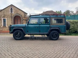 Land Rover Defender 1993 Green
