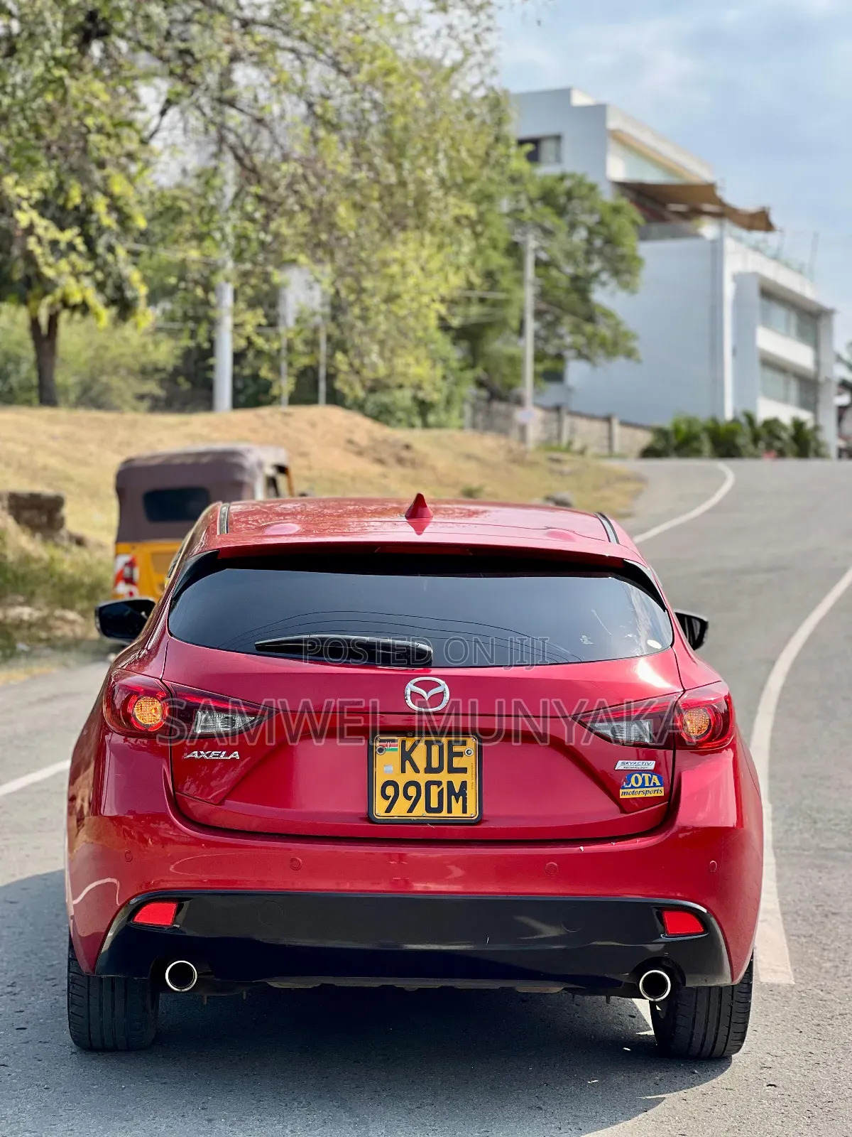Mazda Axela 2015 Red