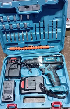 Ideal Cordless Makita Drill With Accessories