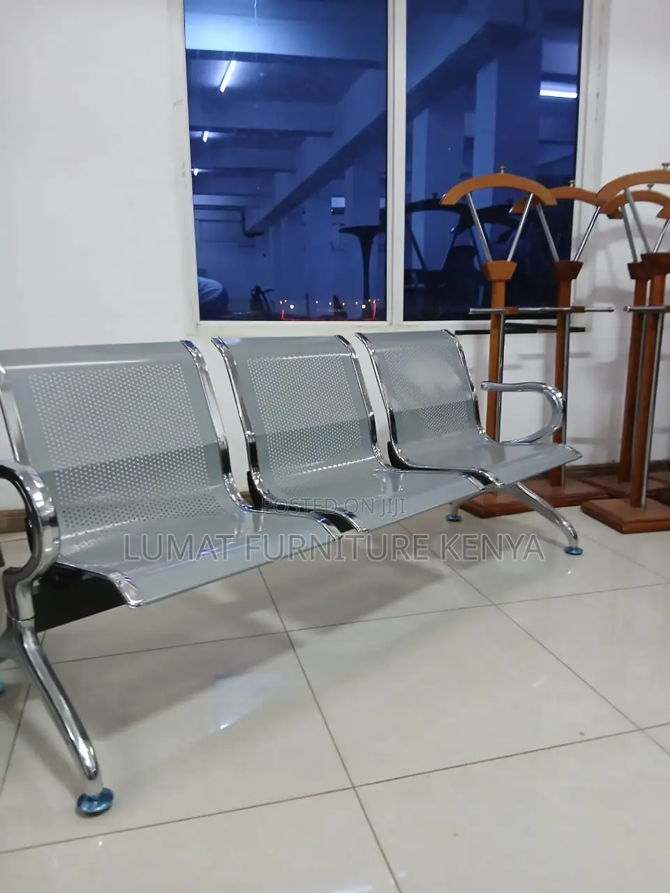 Non-Cushioned Visitor Bench
