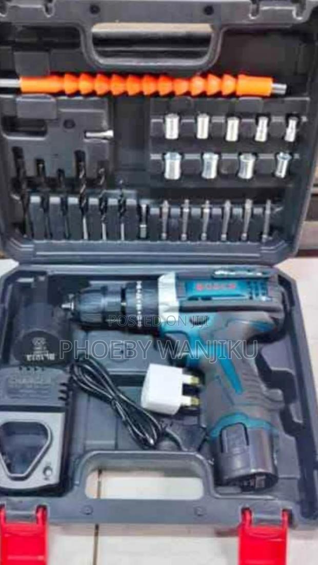 (Cordless)Bosch Drill *With Accessories*