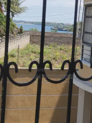 3bdrm Apartment in Noor Estate, Nyali Mkomani for rent