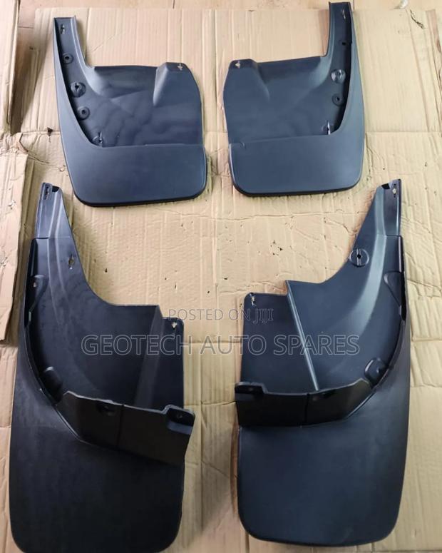 Toyota Land Cruiser Prado Fj 150 Mudflaps