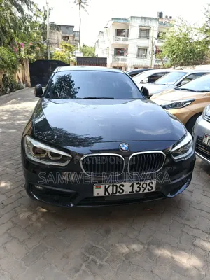 BMW 118i 2018 Black