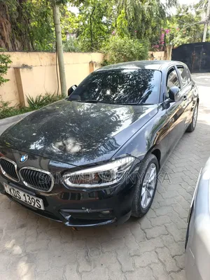 BMW 118i 2018 Black