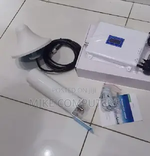 Tri Band Network Signal Booster//Gsm Signal Boostergood