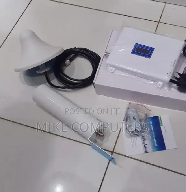 Tri Band Network Signal Booster//Gsm Signal Boostergood