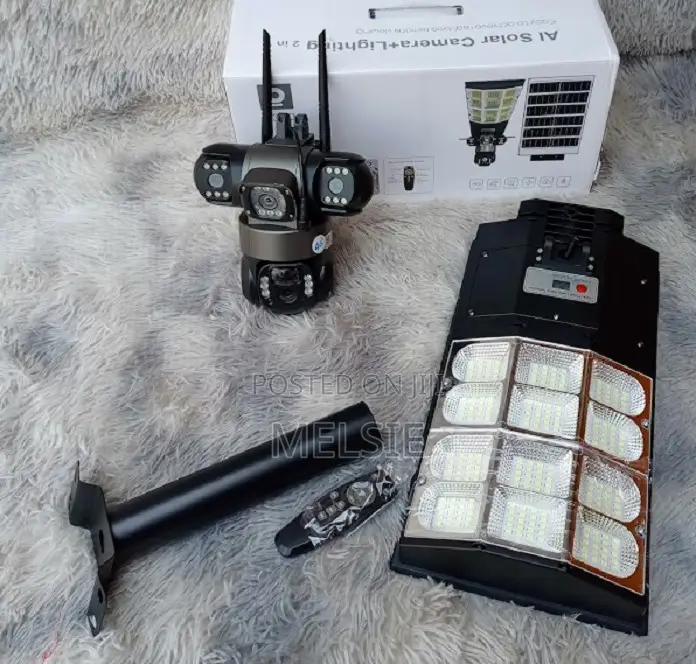 Solar Floodlight CCTV Camera 2 in 1 Splar Streetlight Outdoor Camera.