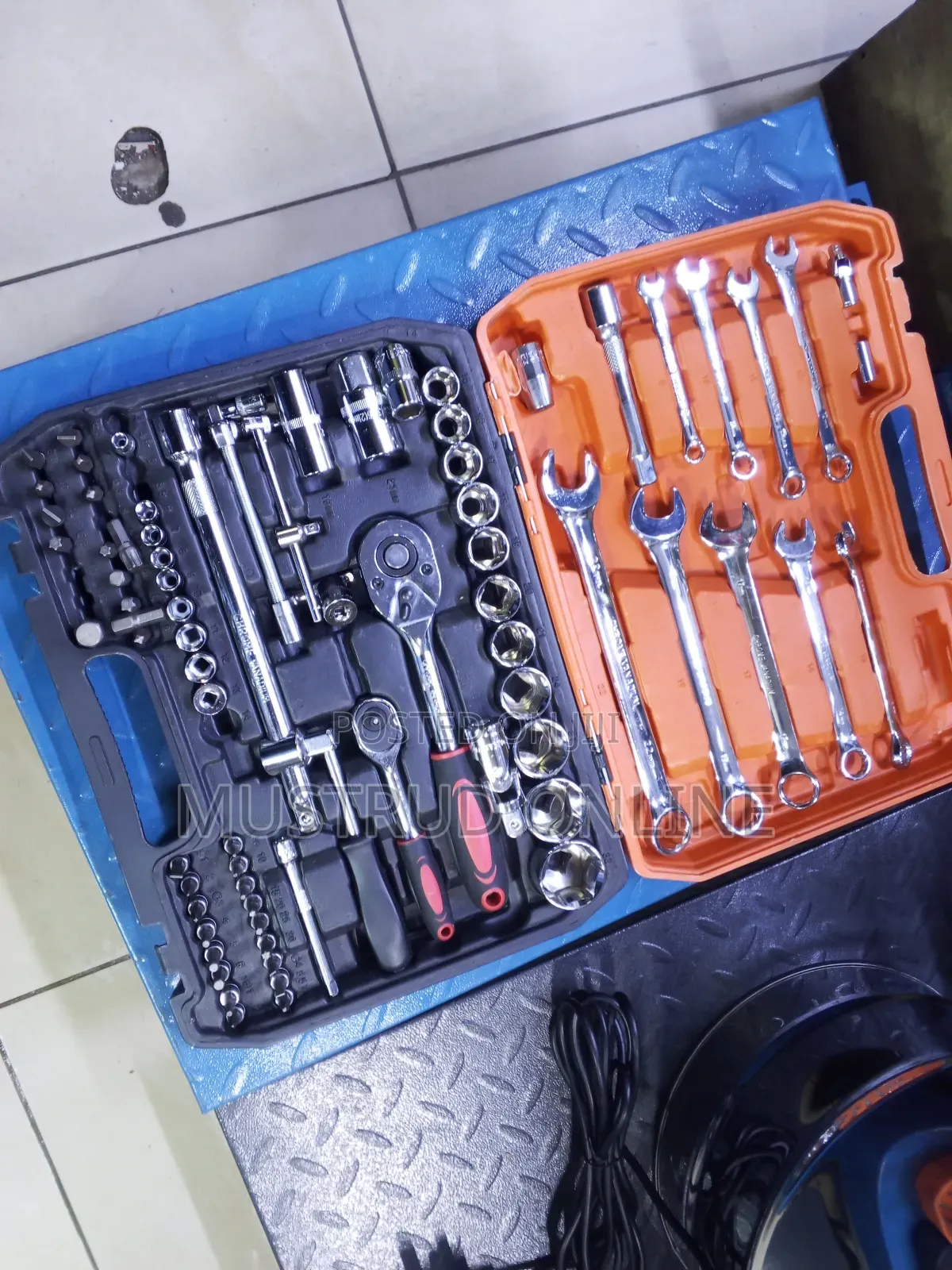 Mechanical Tool Kit 82pcs