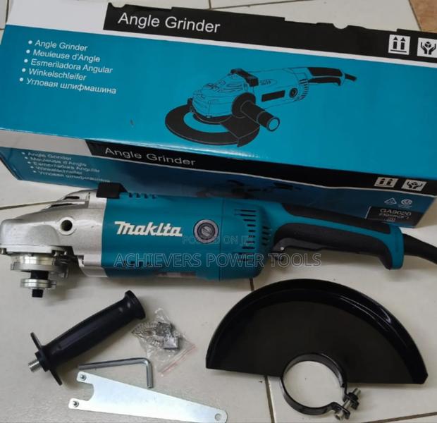 Makita 9 Inch Angle Grinder