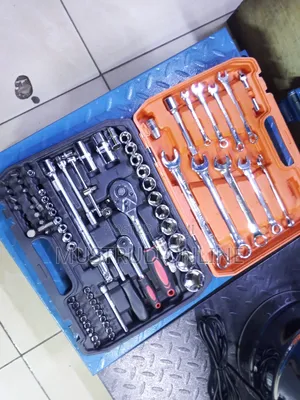 Spanner Box Tool Set 82pcs