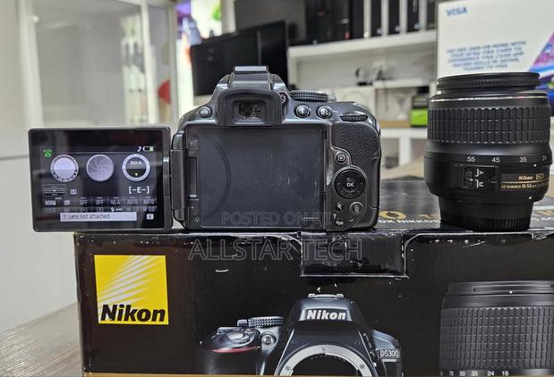 Nikon D5300 + 18-55mm - thumbnail 3