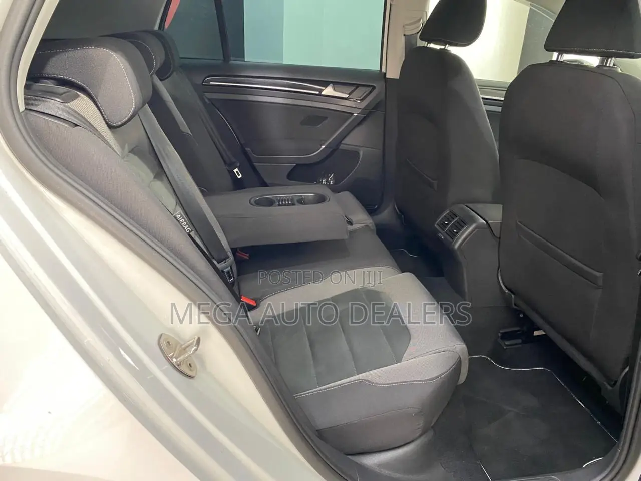 Volkswagen Golf 2018 White