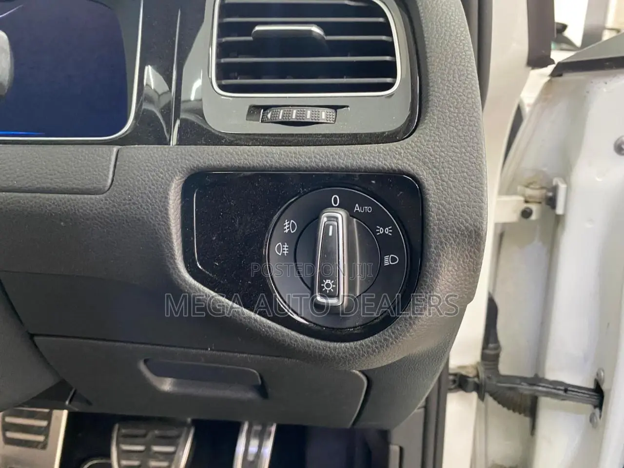 Volkswagen Golf 2018 White