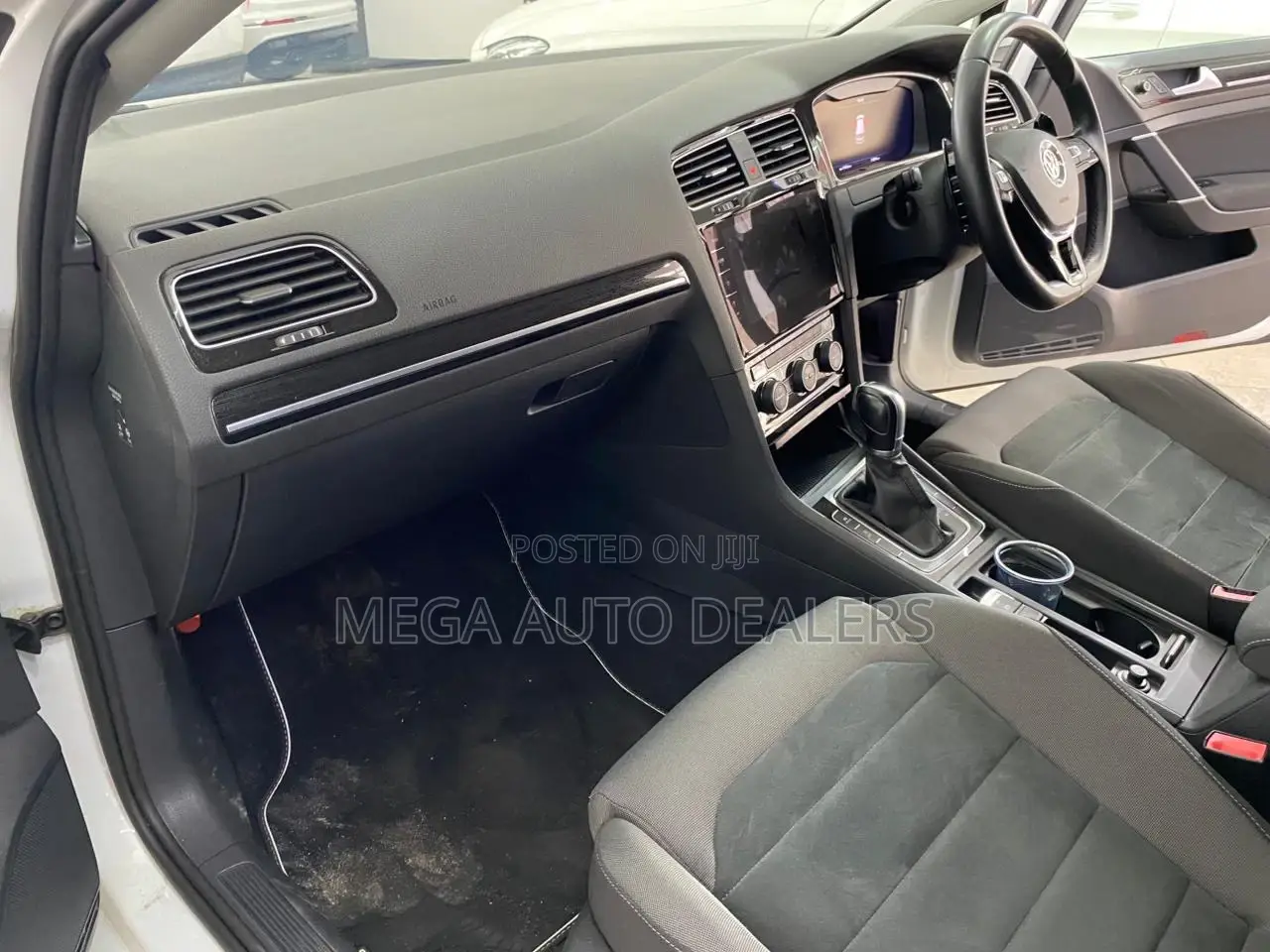 Volkswagen Golf 2018 White