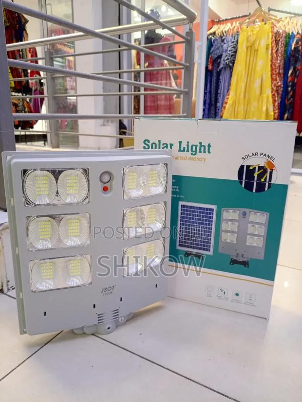 Jsot 1000w Solar Street Light With Metal Pole - main view