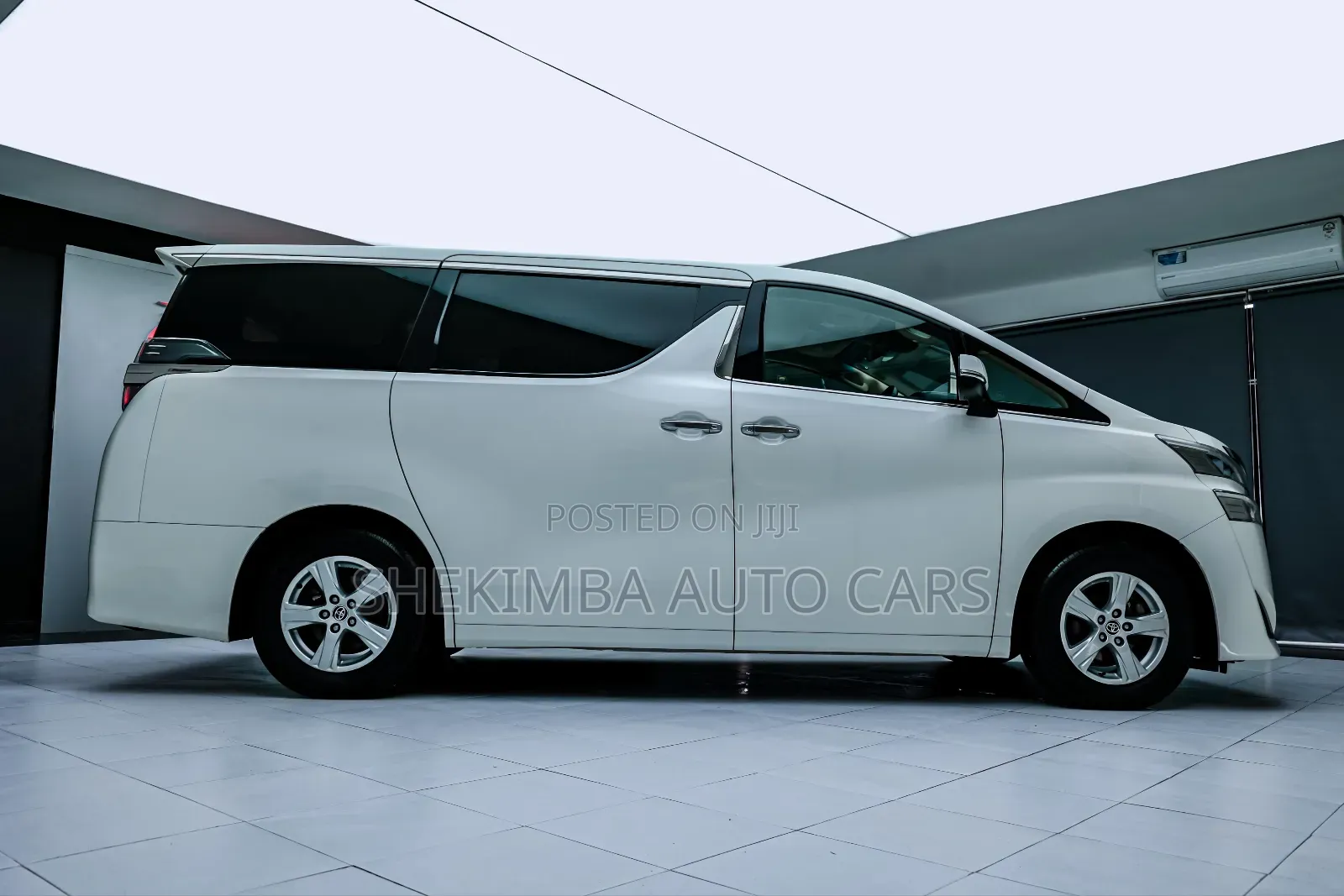 Toyota Vellfire 2019 White