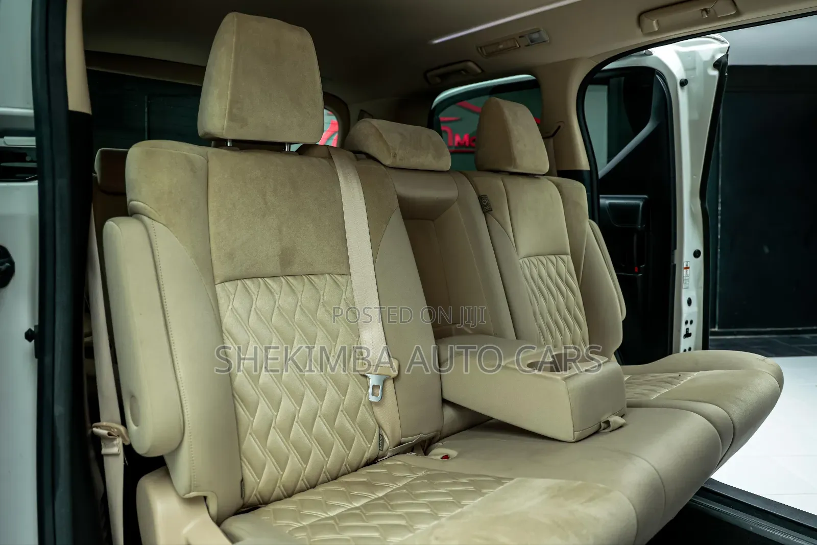 Toyota Vellfire 2019 White