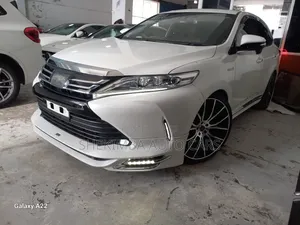Toyota Harrier 2.5 Hybrid 4WD 2019 White