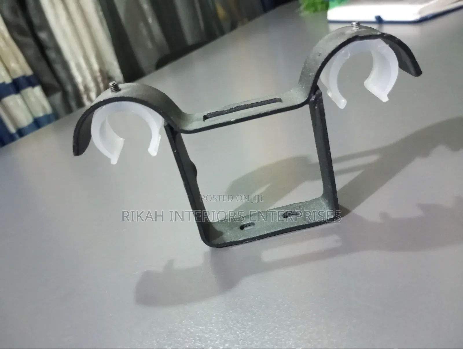 Juakali Ceiling Brackets