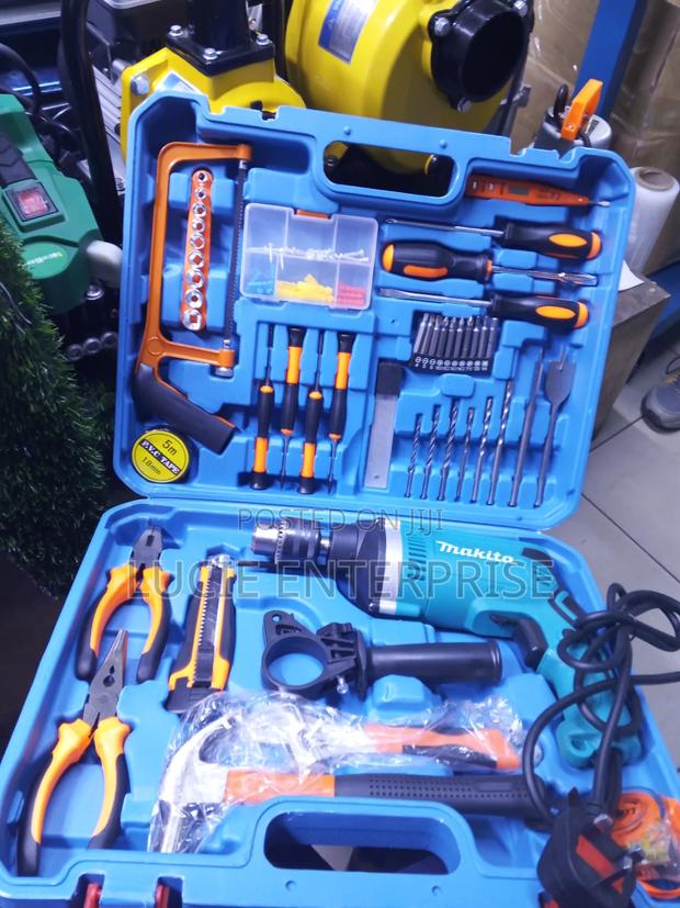 Makita Corded Drillset Toolkit 710watts - thumbnail 2