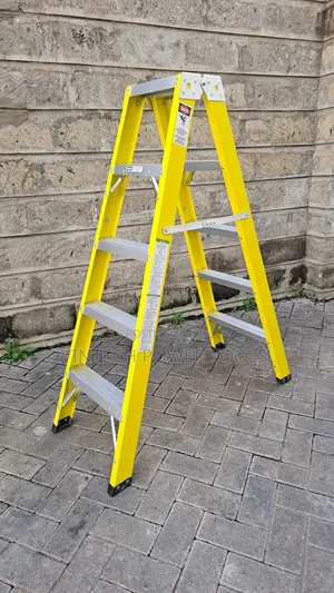 Fiberglass Ladder 1.5 M