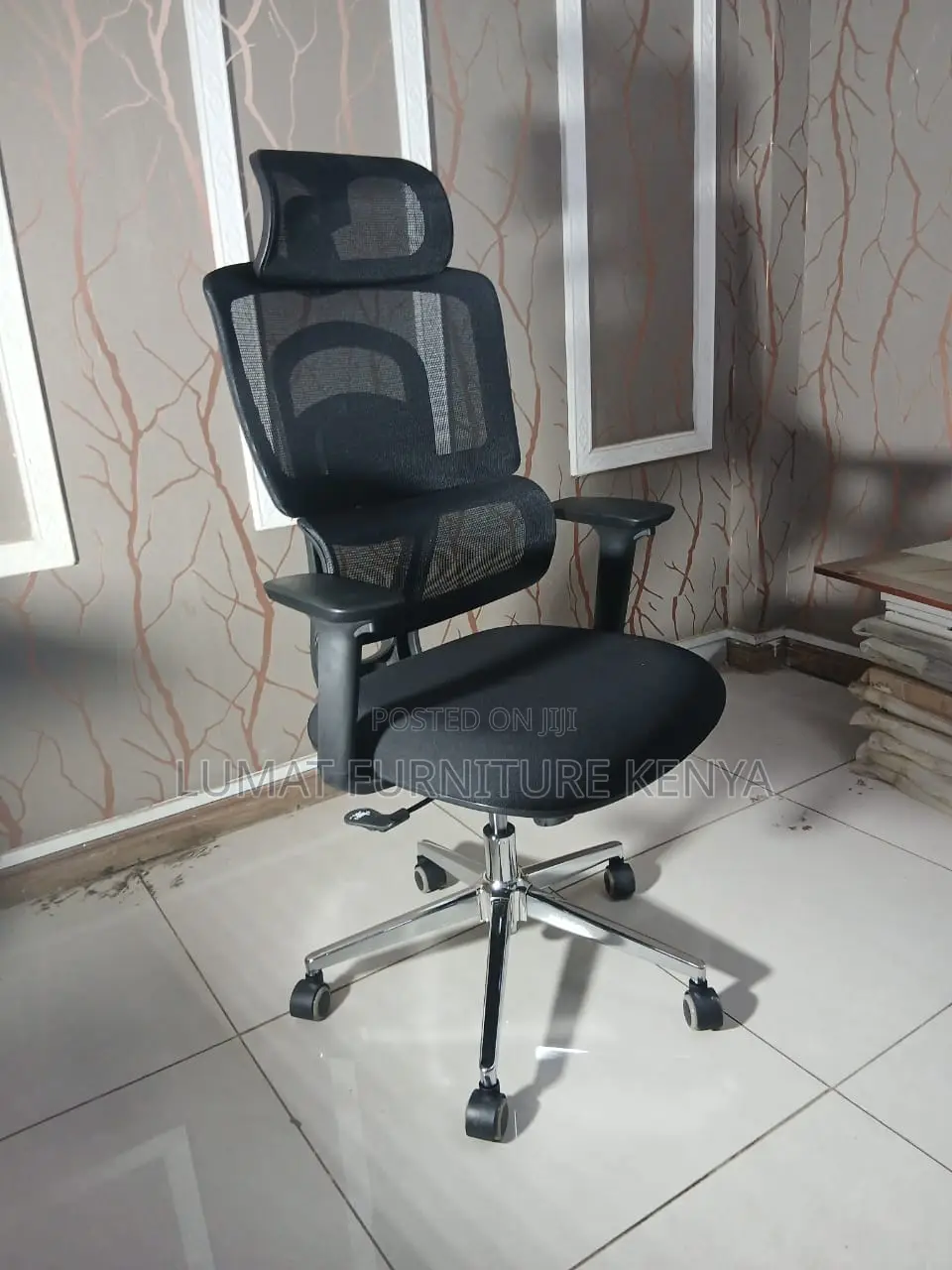 Breathable Mesh or Padded Backrest