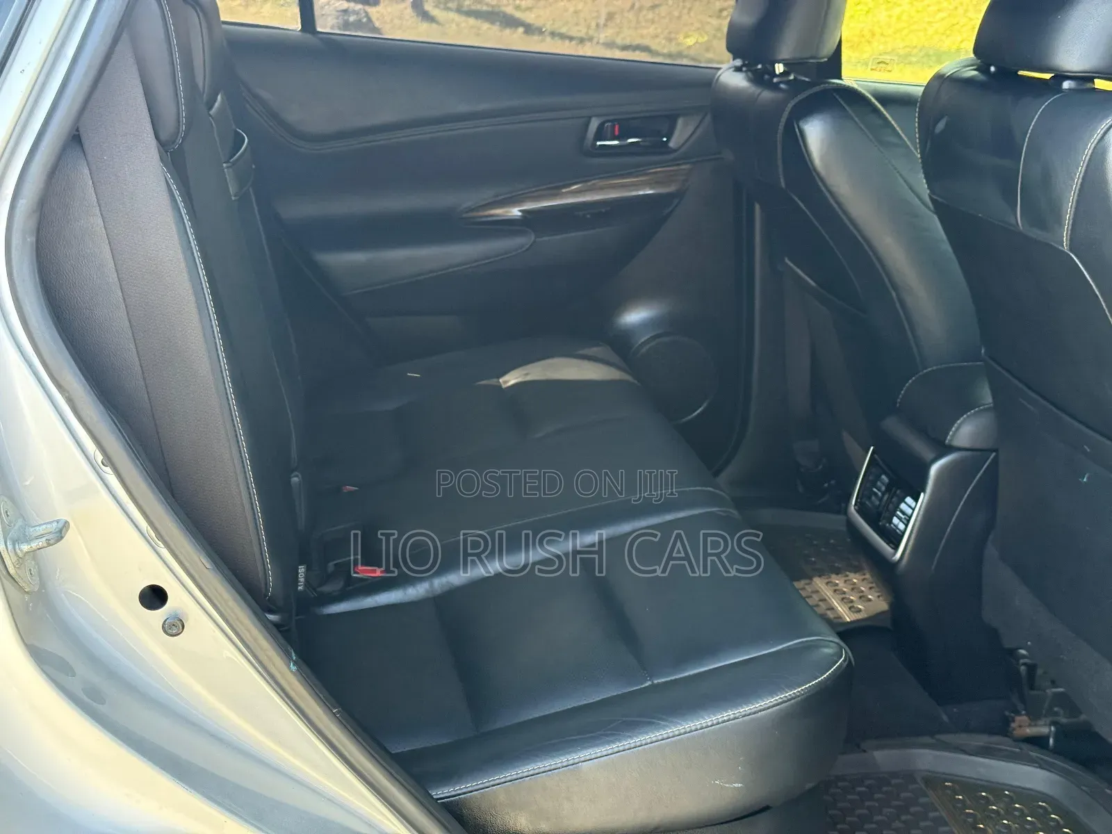 Toyota Harrier 2013 Silver