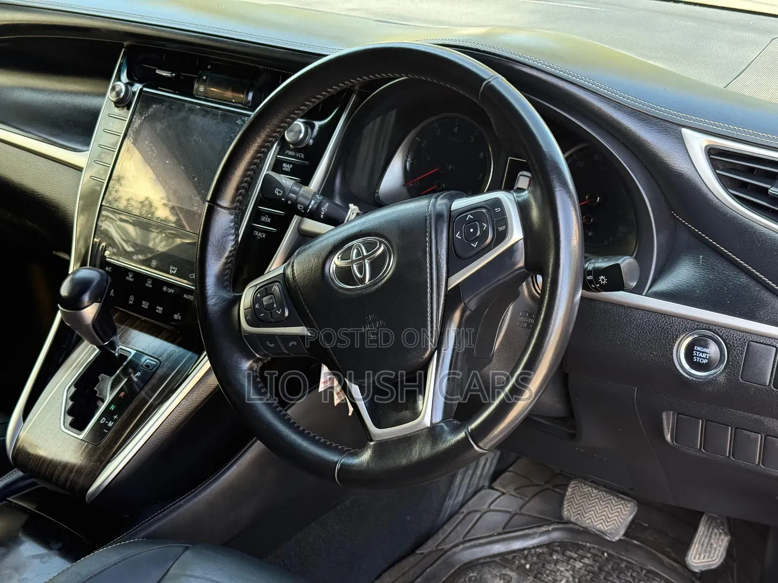 Toyota Harrier 2013 Silver