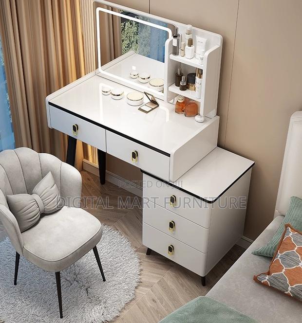 Dressing Table: Black Mirror Dressing Table for Beauty - thumbnail 14
