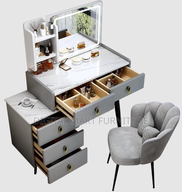 Dressing Table: Black Mirror Dressing Table for Beauty - thumbnail 15