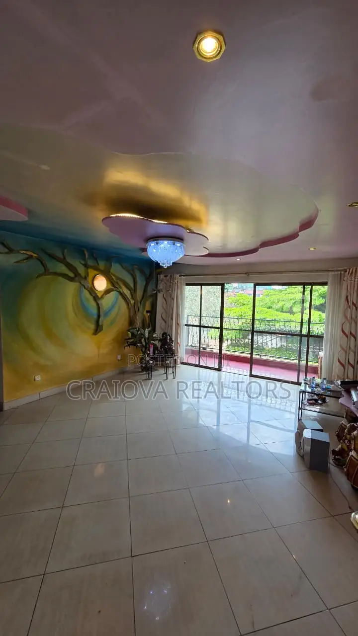 5bdrm Duplex in Parklands/Highridge for rent
