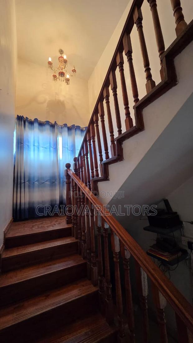 5bdrm Duplex in Parklands/Highridge for rent - thumbnail 10