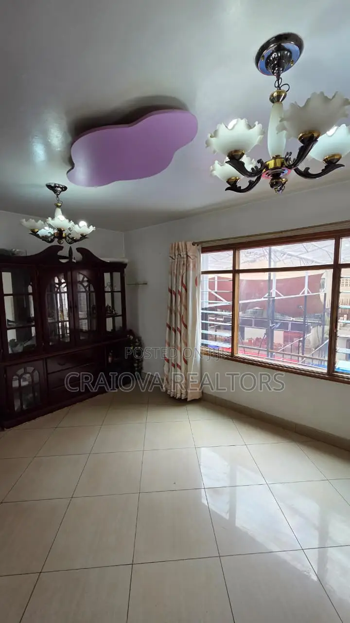 5bdrm Duplex in Parklands/Highridge for rent