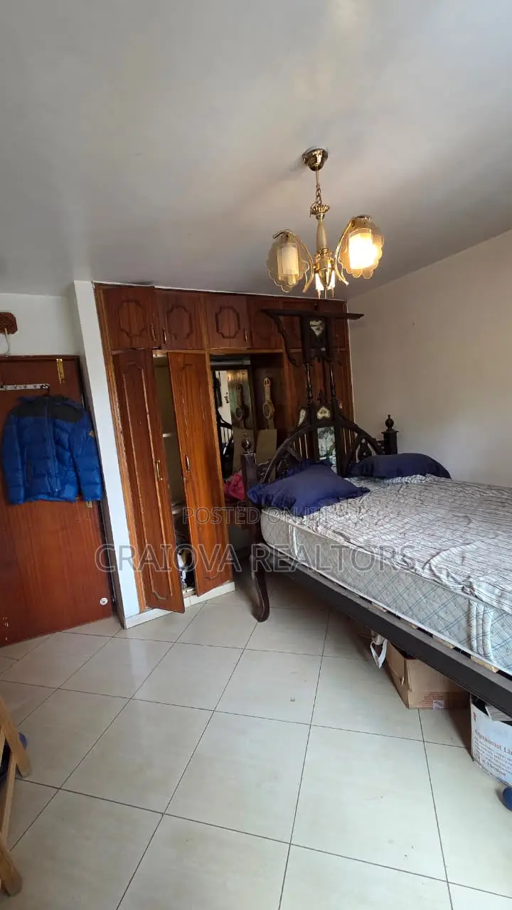 5bdrm Duplex in Parklands/Highridge for rent
