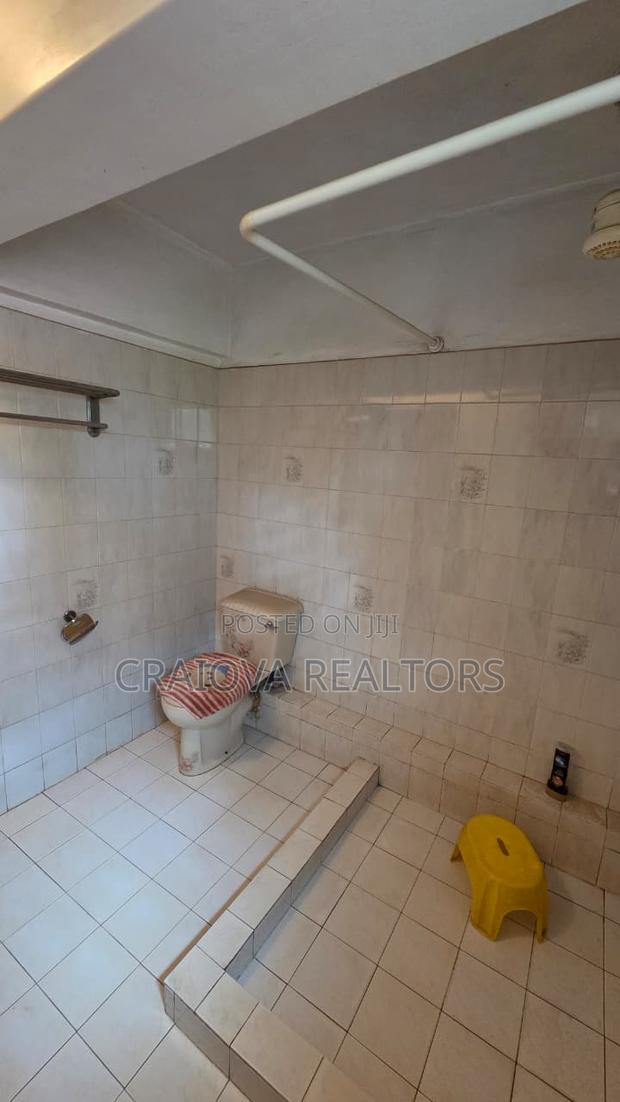 5bdrm Duplex in Parklands/Highridge for rent - thumbnail 17