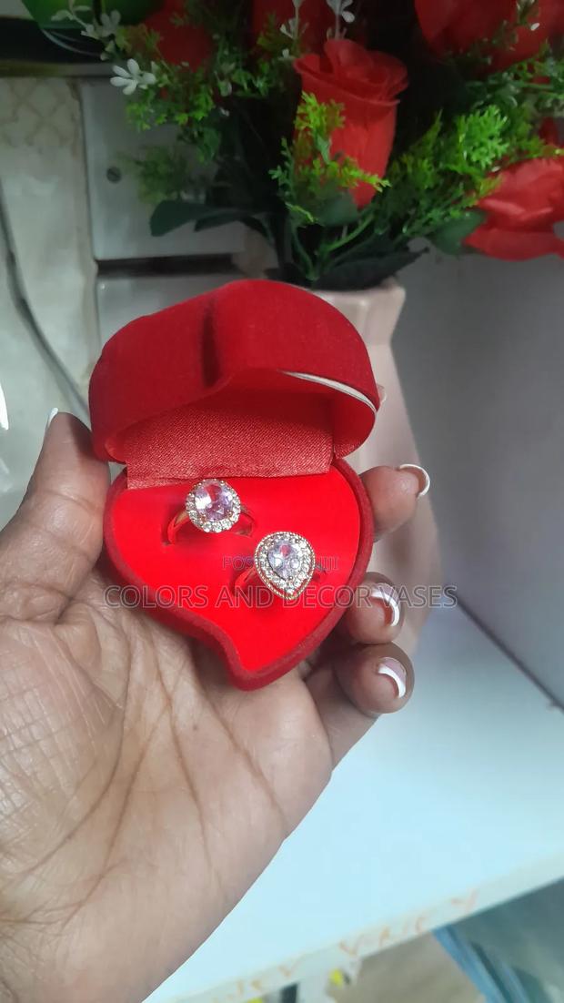 Unique Set of 2 Rings Gold and Silver - main view