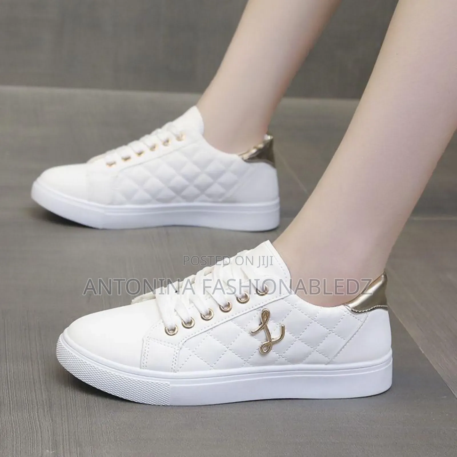 Ladies Cute Sneakers Very Comfy