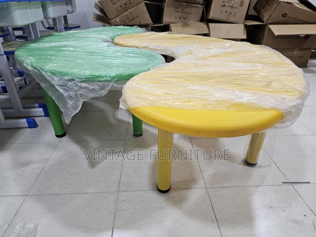 Kindergaten Bean Shaped Table Worx