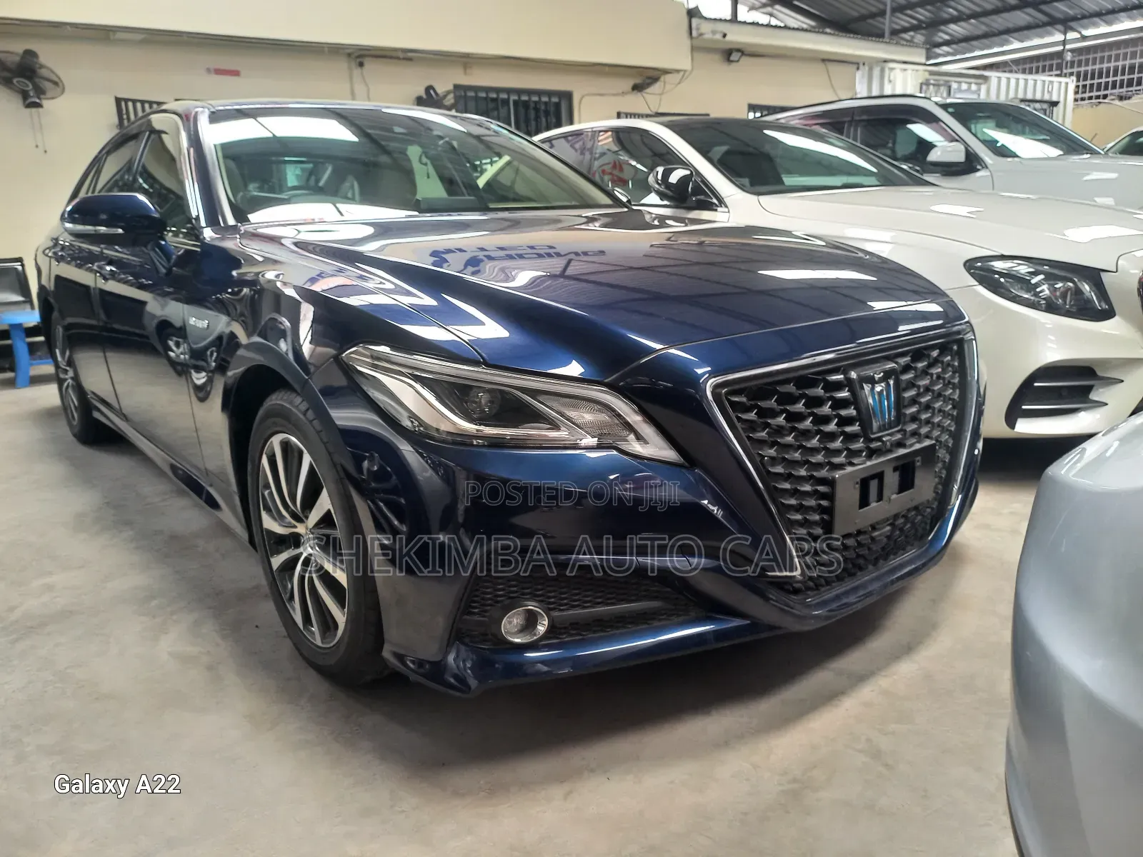 Toyota Crown 2019 Blue