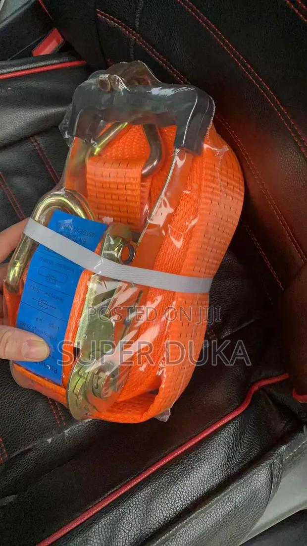Heavy-duty Ratchet Tie-down Strap. Cargo Lashing Belt. - main view