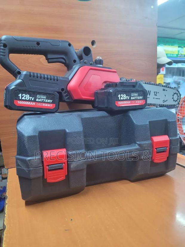 12" 128v Chainsaw With 2 Batteries
