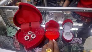 Jewelry Gift Boxes Available - thumbnail 2