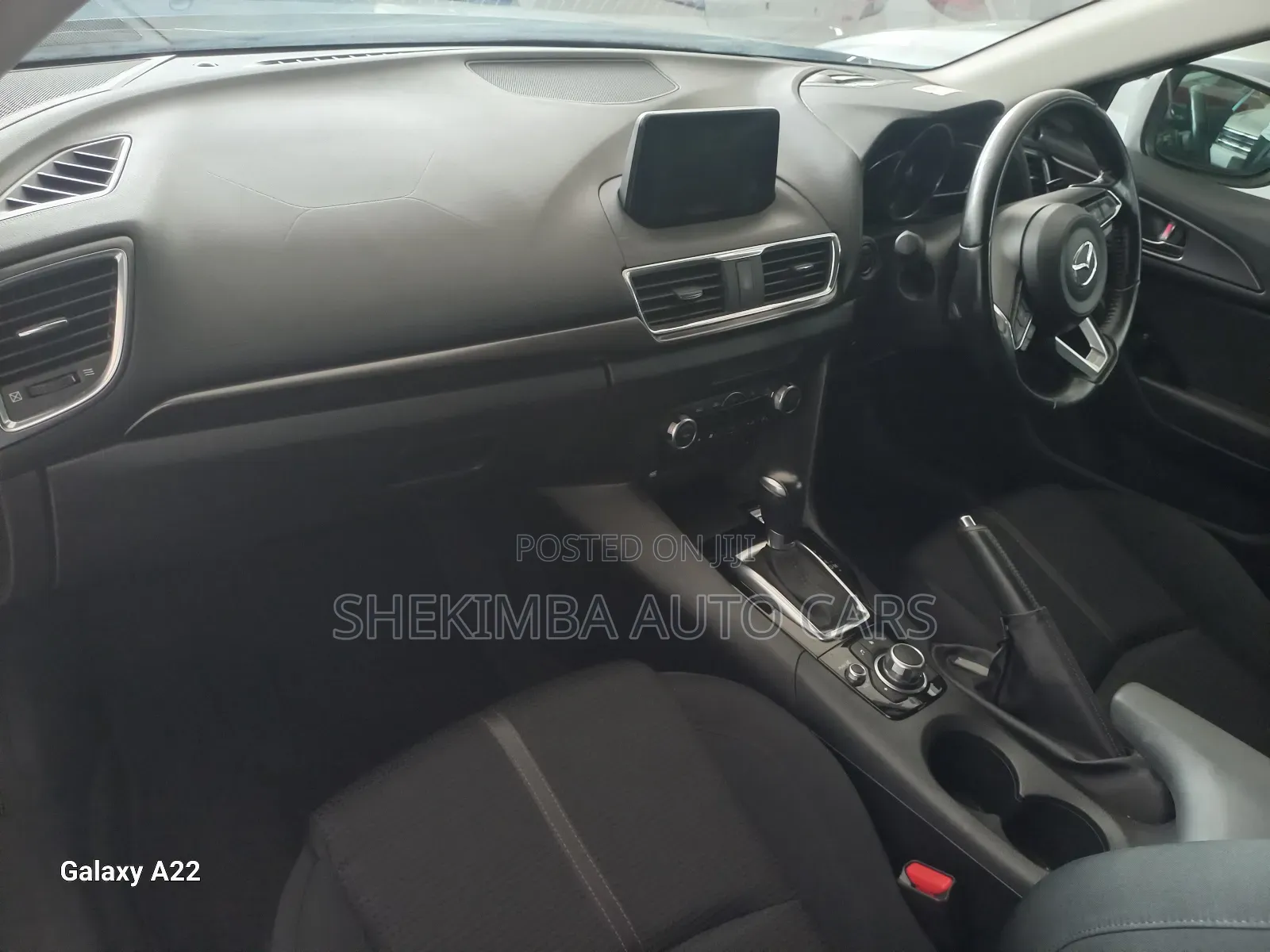 Mazda Axela 2018