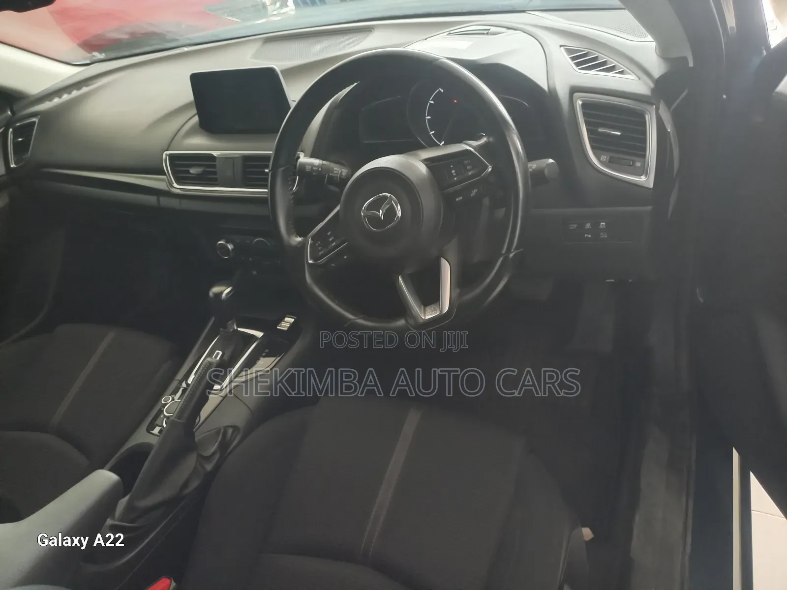 Mazda Axela 2018