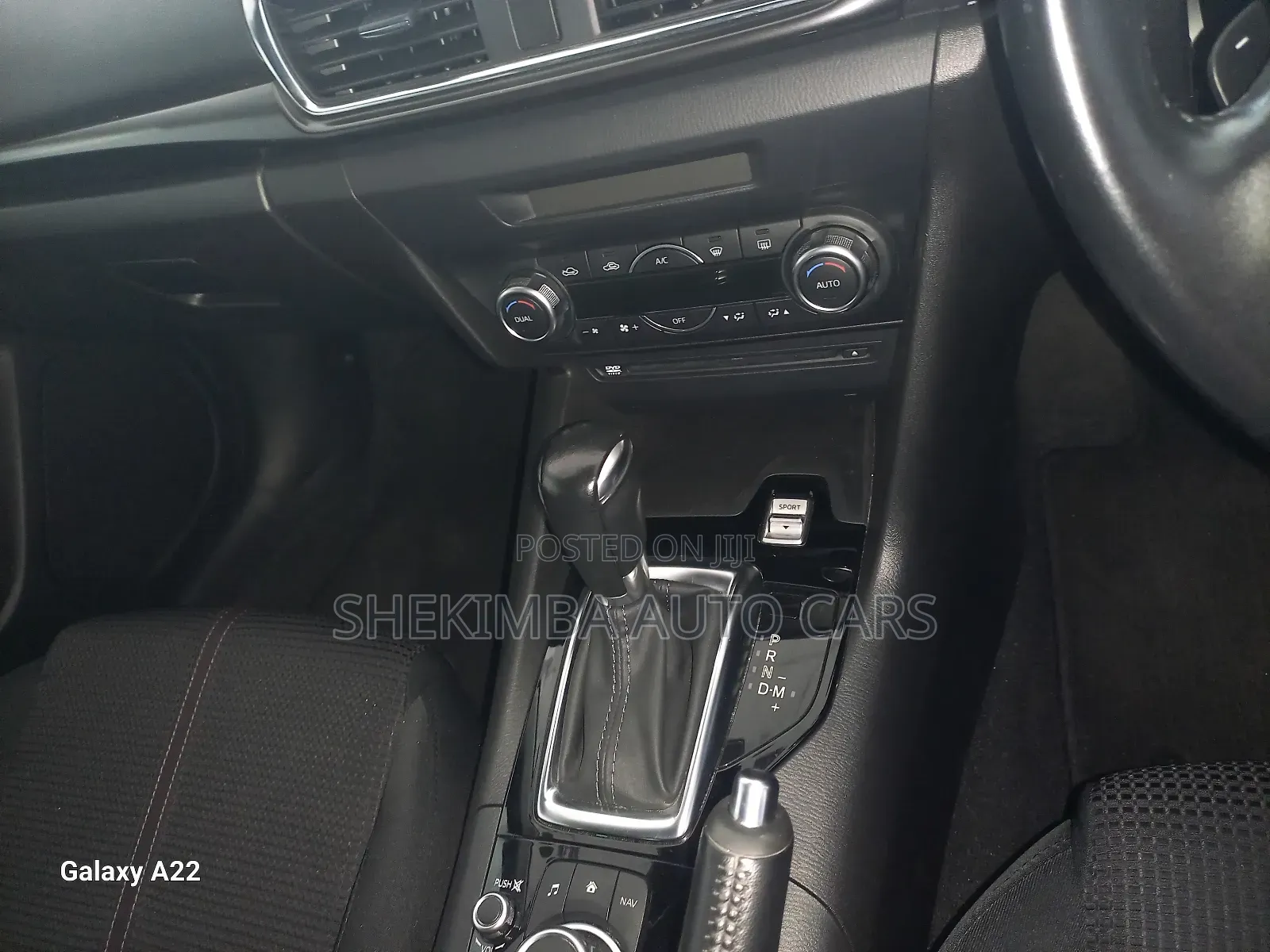 Mazda Axela 2018