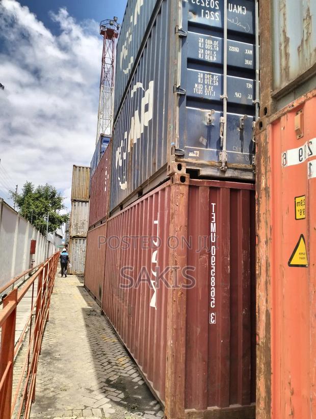 Real! 20ft Empty Shipping Containers - main view